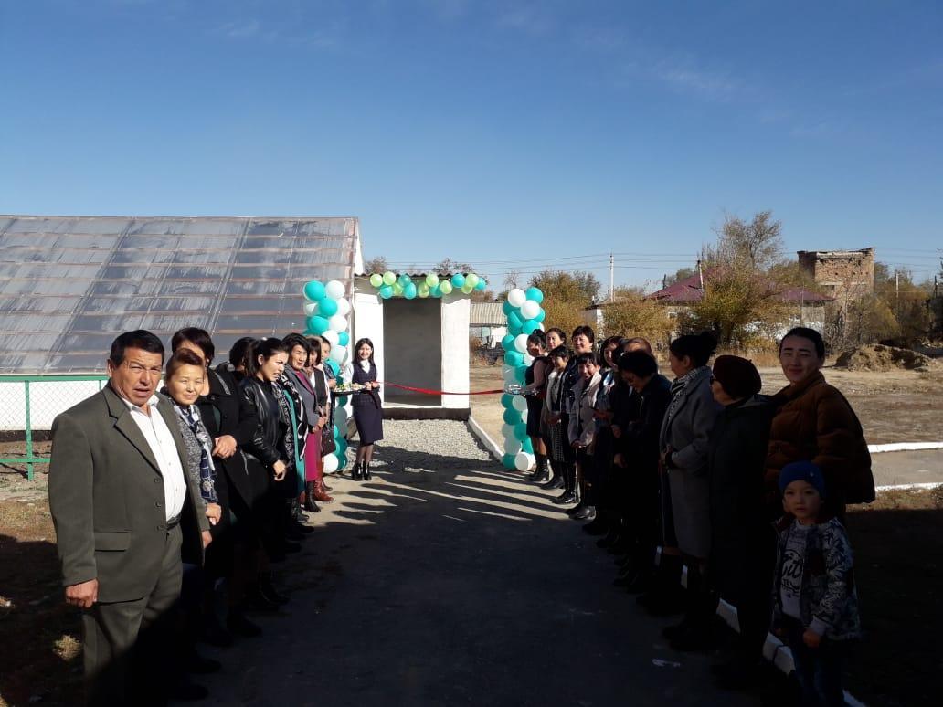 Мектептегі жылыжайдың ашылуы