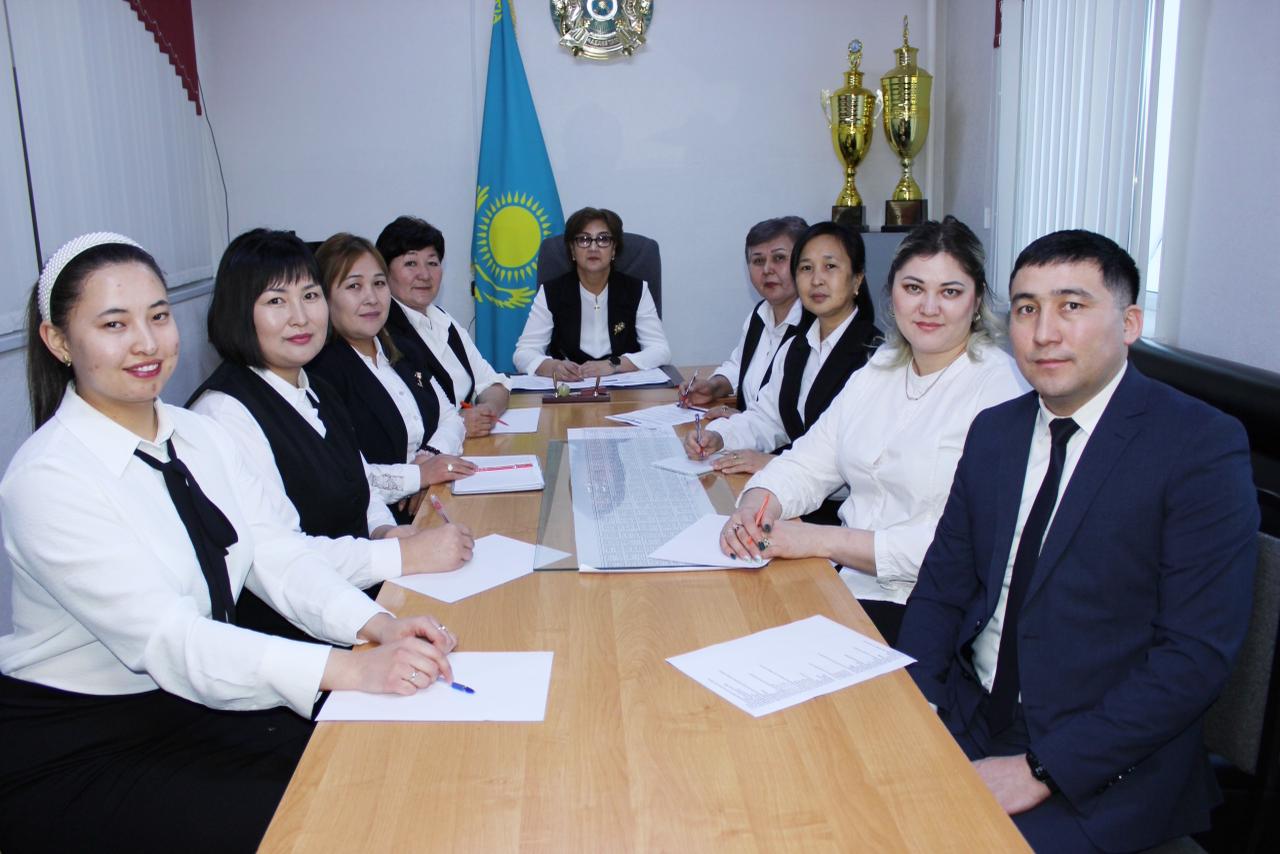 Мектеп әкімшілігі